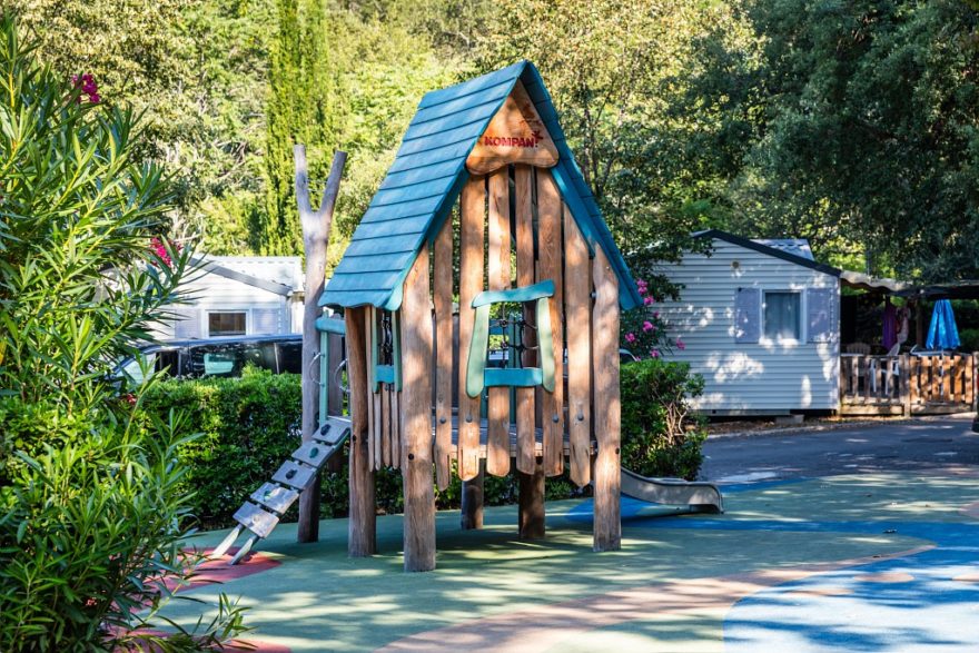 Campings à Nice et dans les Alpes Maritimes OT Nice Côte d'Azur